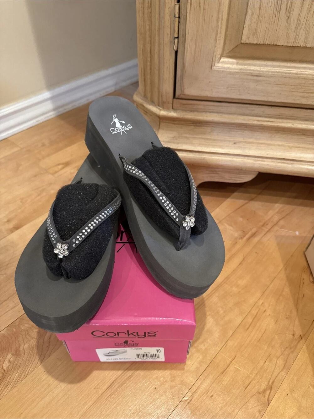 Corky’s Punkin Grey Wedge Flip Flops women’s size 10 NIB